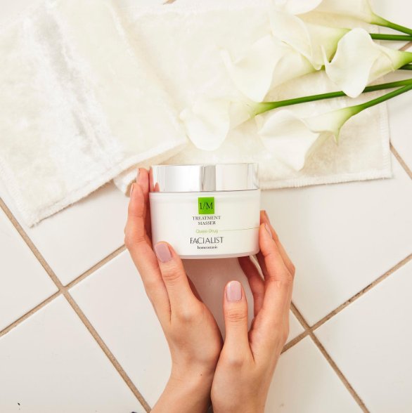 Facialist Treatment Masser R